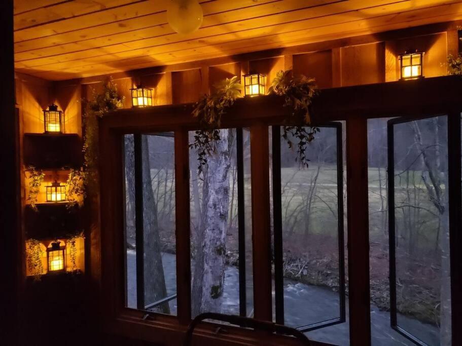 J.Creek Retreat, Creekside Townhouse +1 Car Garage Villa Maggie Valley Bagian luar foto