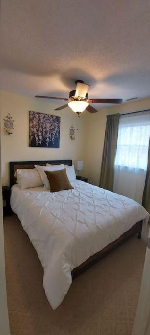 J.Creek Retreat, Creekside Townhouse +1 Car Garage Villa Maggie Valley Bagian luar foto