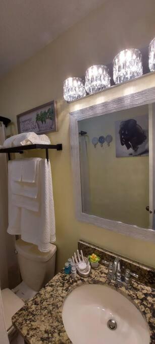 J.Creek Retreat, Creekside Townhouse +1 Car Garage Villa Maggie Valley Bagian luar foto